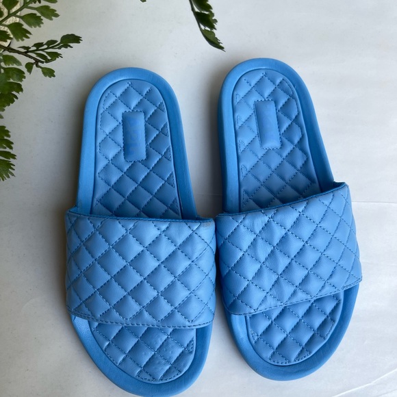 APL Lusso Quilted Slide Coastal blue  Sandals womens 6 - Picture 8 of 13